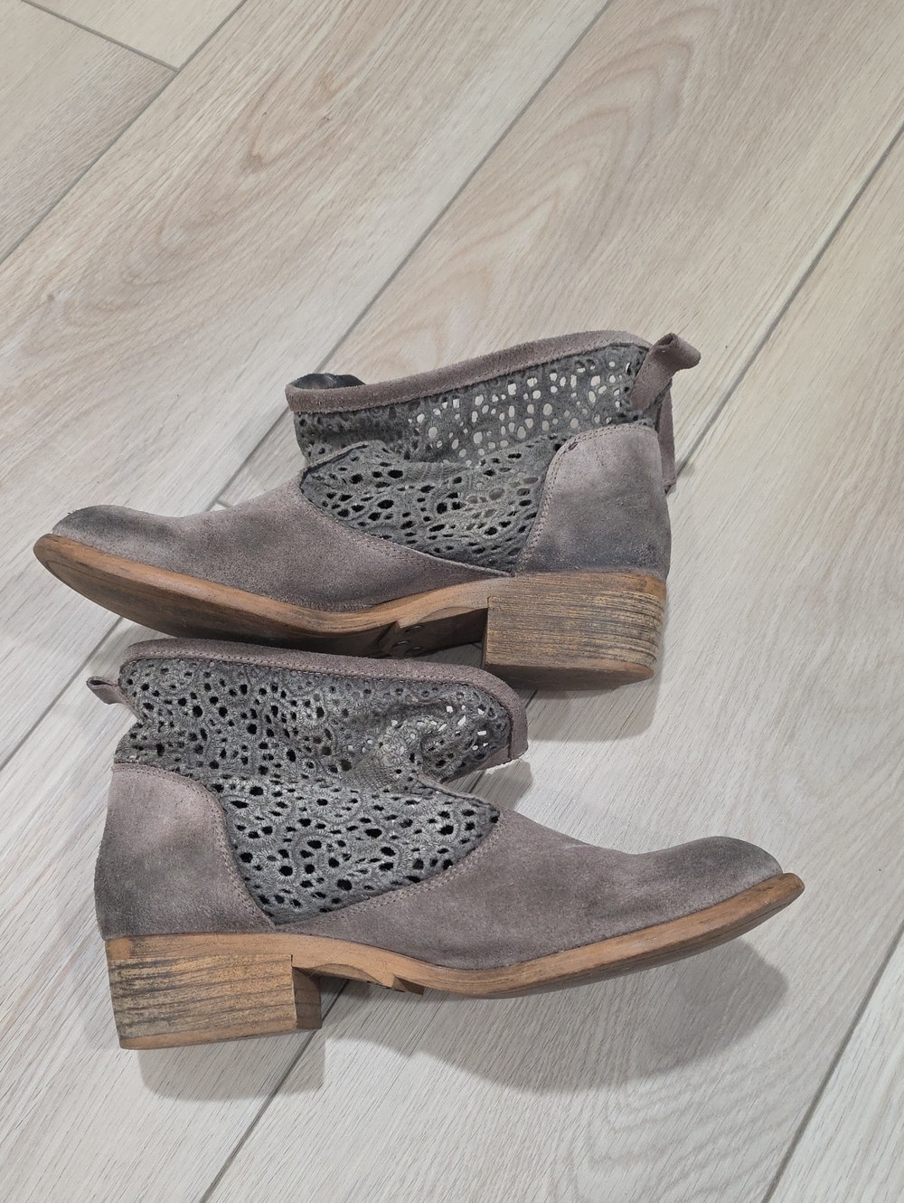 Musse & Cloud Taupe Suede Cutout Ankle Boots